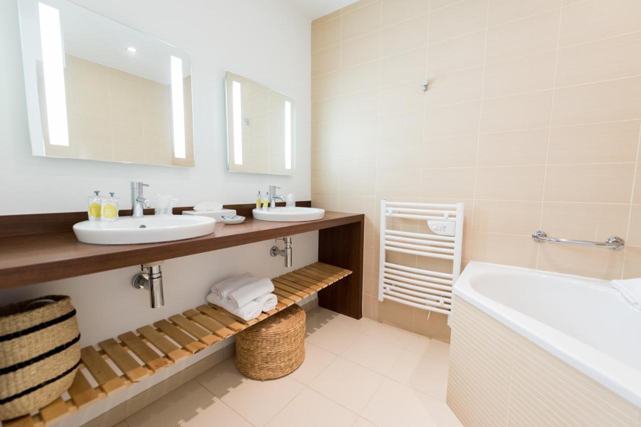 Hotel La Jetee Saint-Martin-de-Ré Εξωτερικό φωτογραφία